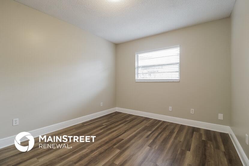 Building Photo - 734 Dunhill Dr