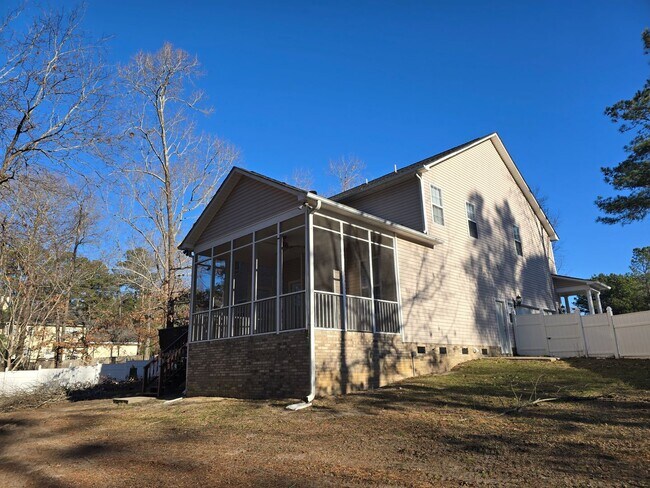 Building Photo - 36 Randolph St