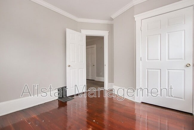 Building Photo - 3195 Whitethorn Rd