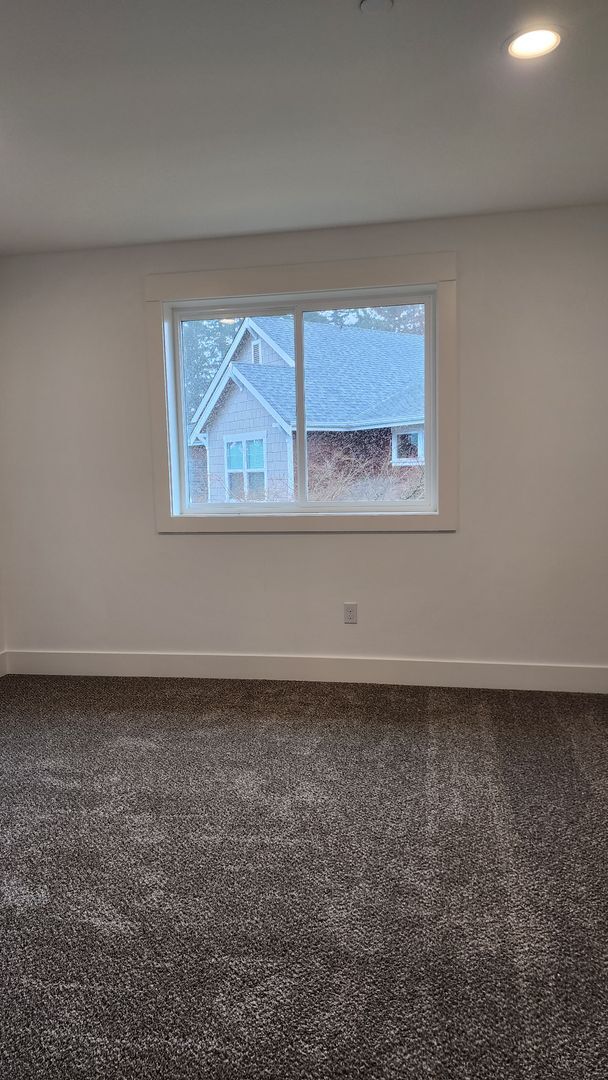 Building Photo - Beautiful Home in Bonney Lake!
