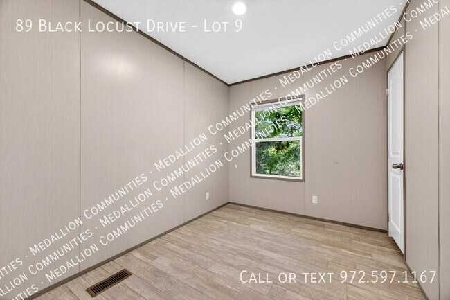 Building Photo - 89 Black Locust Dr