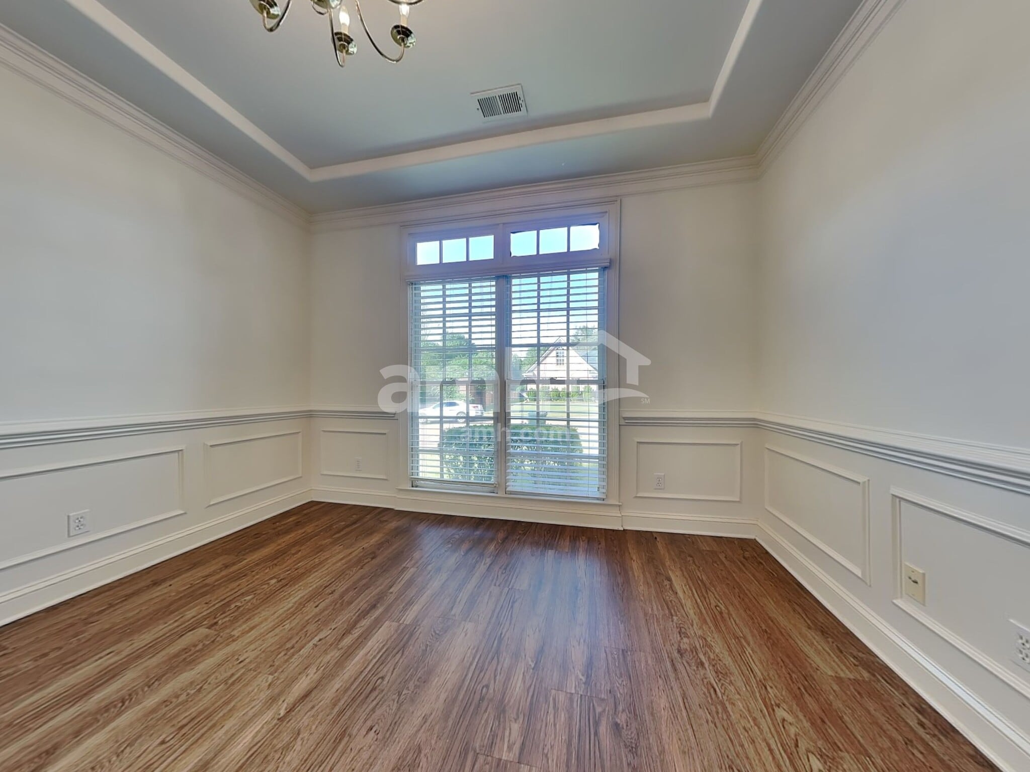 Building Photo - 1015 Warwick Pl