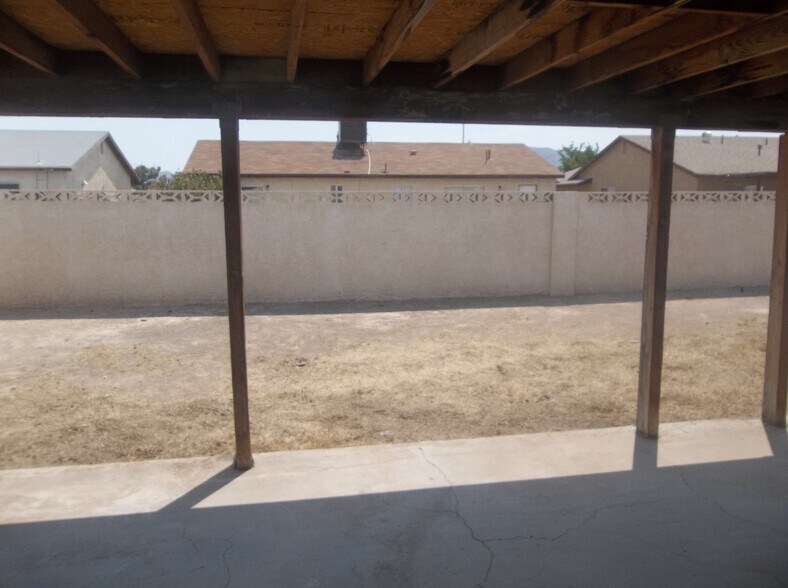 Building Photo - 2520 Oak Glen Way