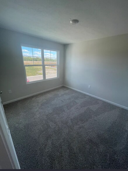 Building Photo - 905 Brubaker Dr