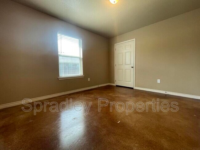 Building Photo - 1537 Chance Ct