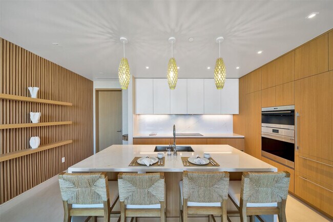 Building Photo - 2311 SE 17th St