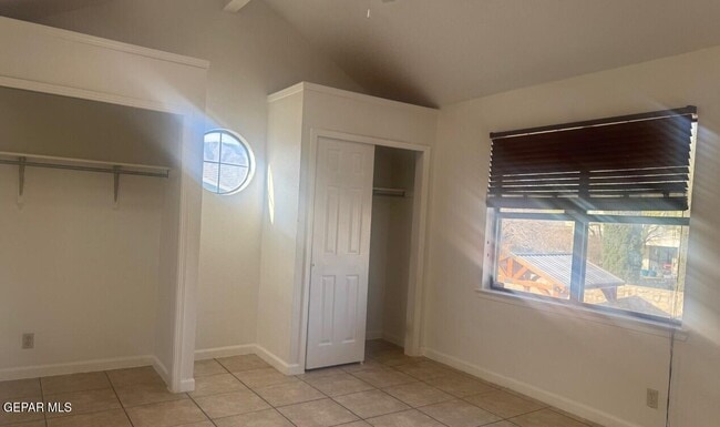 Building Photo - 4641 Loma De Indios Ln