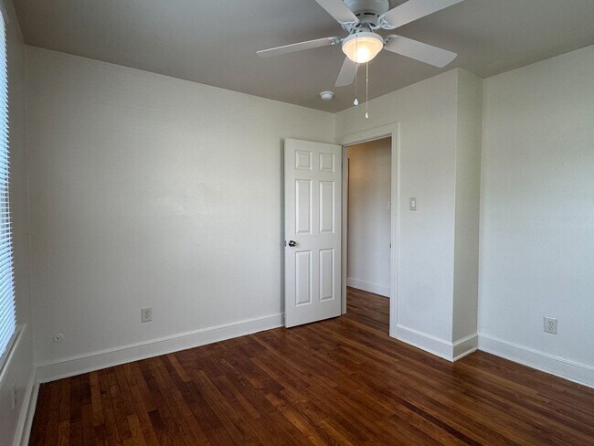Building Photo - 1809 Geffert Dr