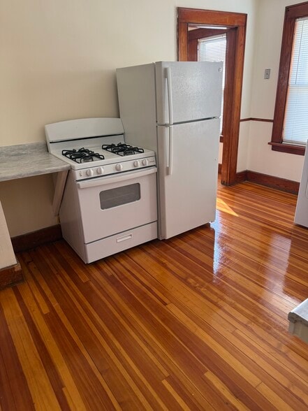 Building Photo - 7 Gardners Ln