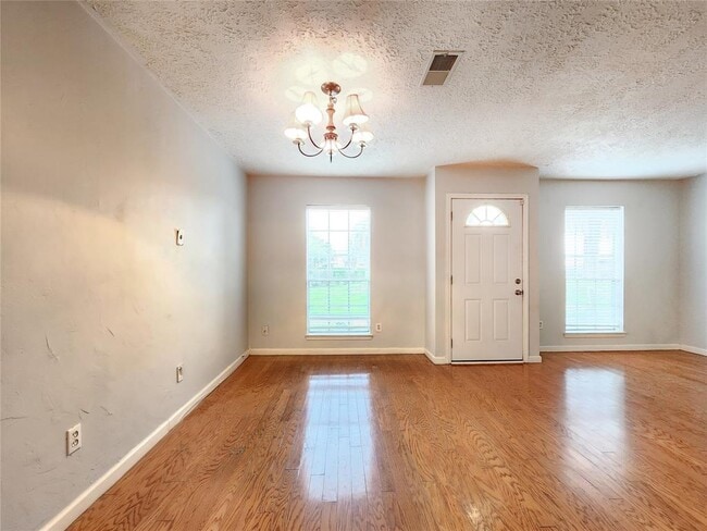 Building Photo - 12226 Beamer Rd