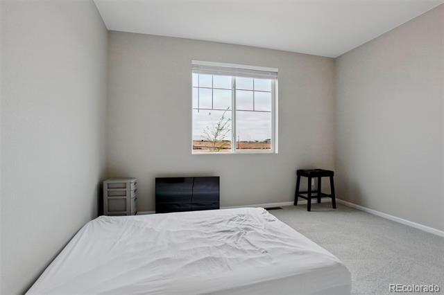 Building Photo - 4140 Lake St