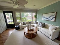 Building Photo - Newly renovated- Modern Convenience