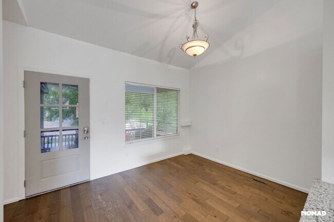 Building Photo - Beautiful 4BR House in Centennial