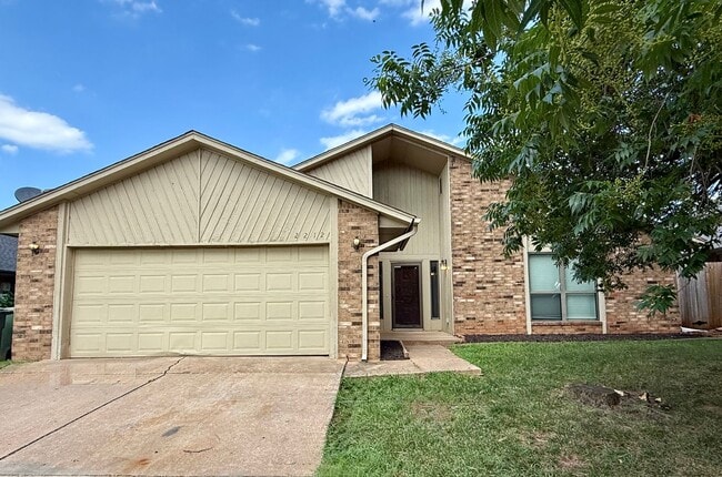 Primary Photo - 3 bed, 2 bath Home in Ripple Creek in Edmond