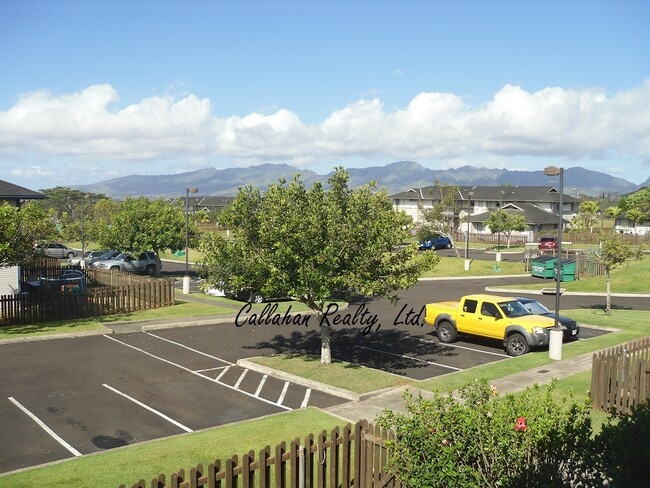 Building Photo - Fantastic 2/2 with Fenced Yard