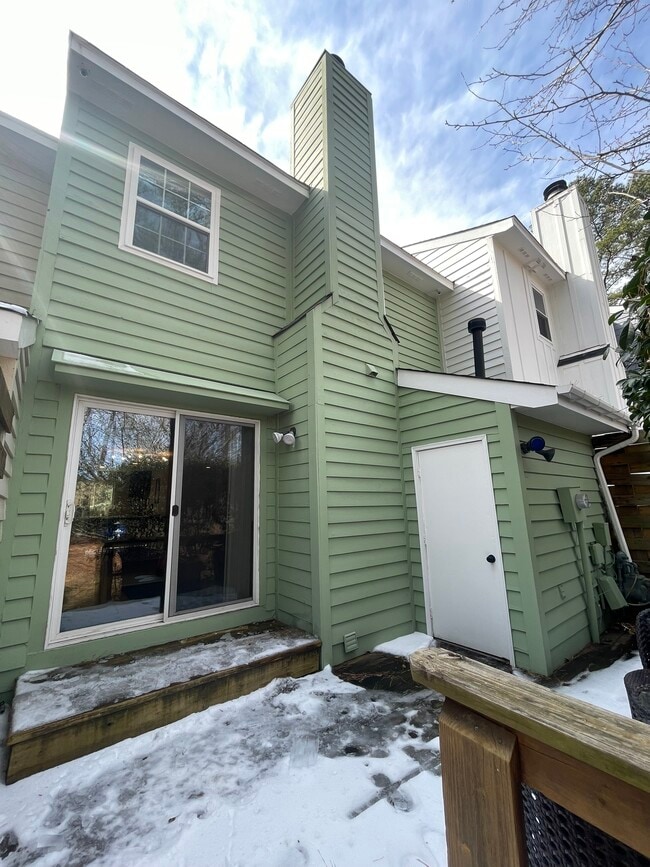 Building Photo - 5783 Forest Lawn Ct