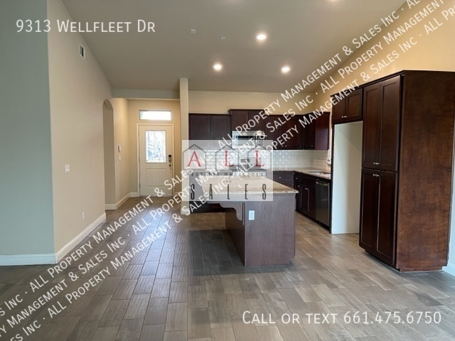 Building Photo - 9313 Wellfleet Dr