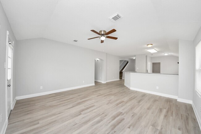 Building Photo - 19618 Beachy Ct