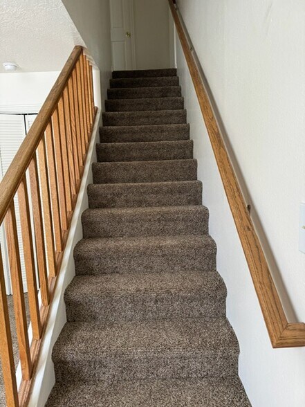 Building Photo - 148 W 140 S