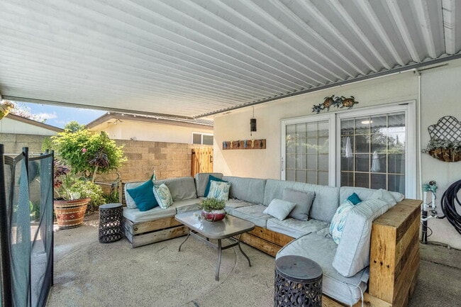 Building Photo - 6286 N 10th St