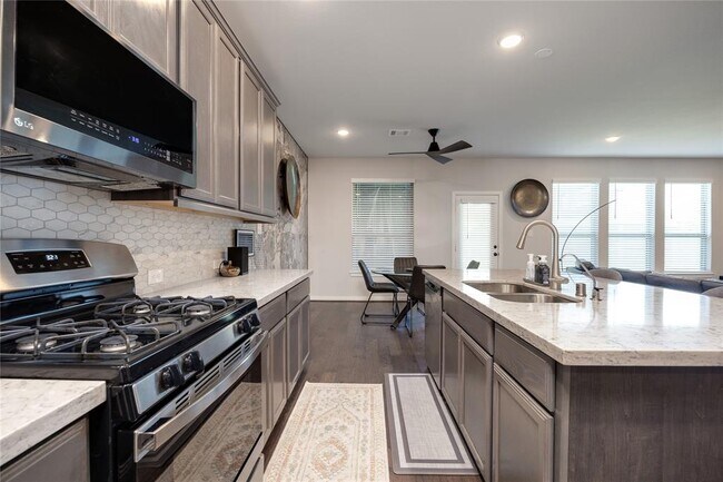 Building Photo - 7702 Kenora Wy