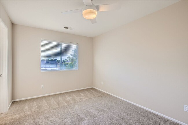 Building Photo - 4 BD/3 Ba Home with Three car attached gar...