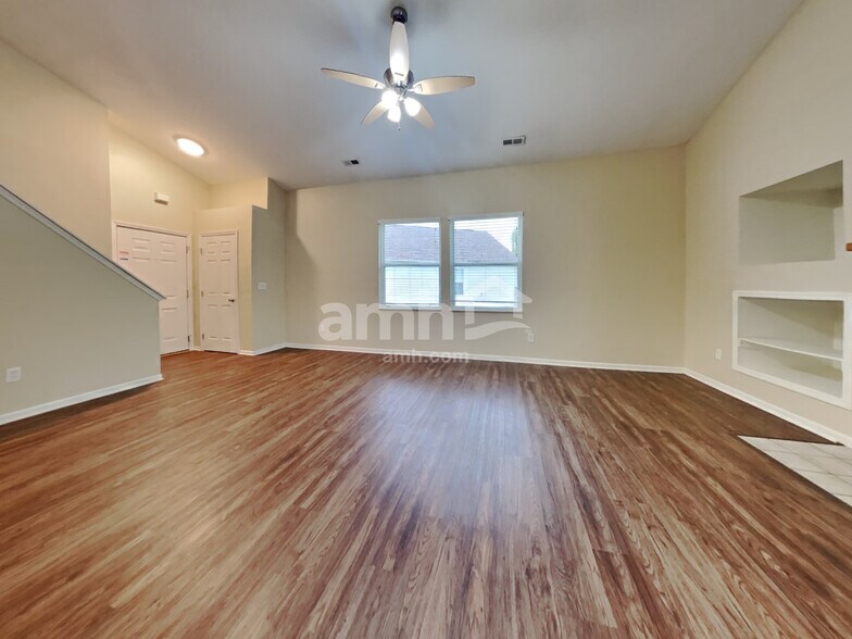 Building Photo - 2571 Allegro Ln