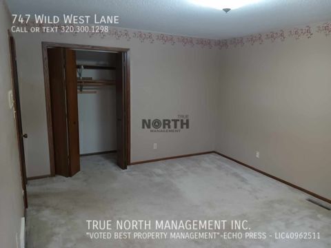 Building Photo - 747 Wild W Ln SW