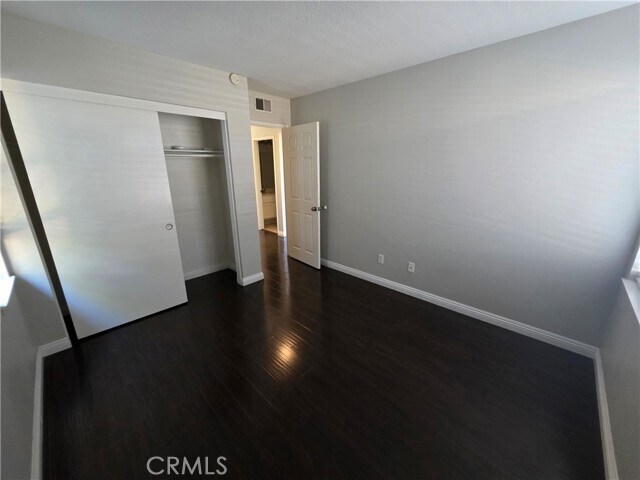 Building Photo - 1920 E Calico Dr