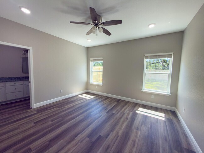 Building Photo - 6635 Water St