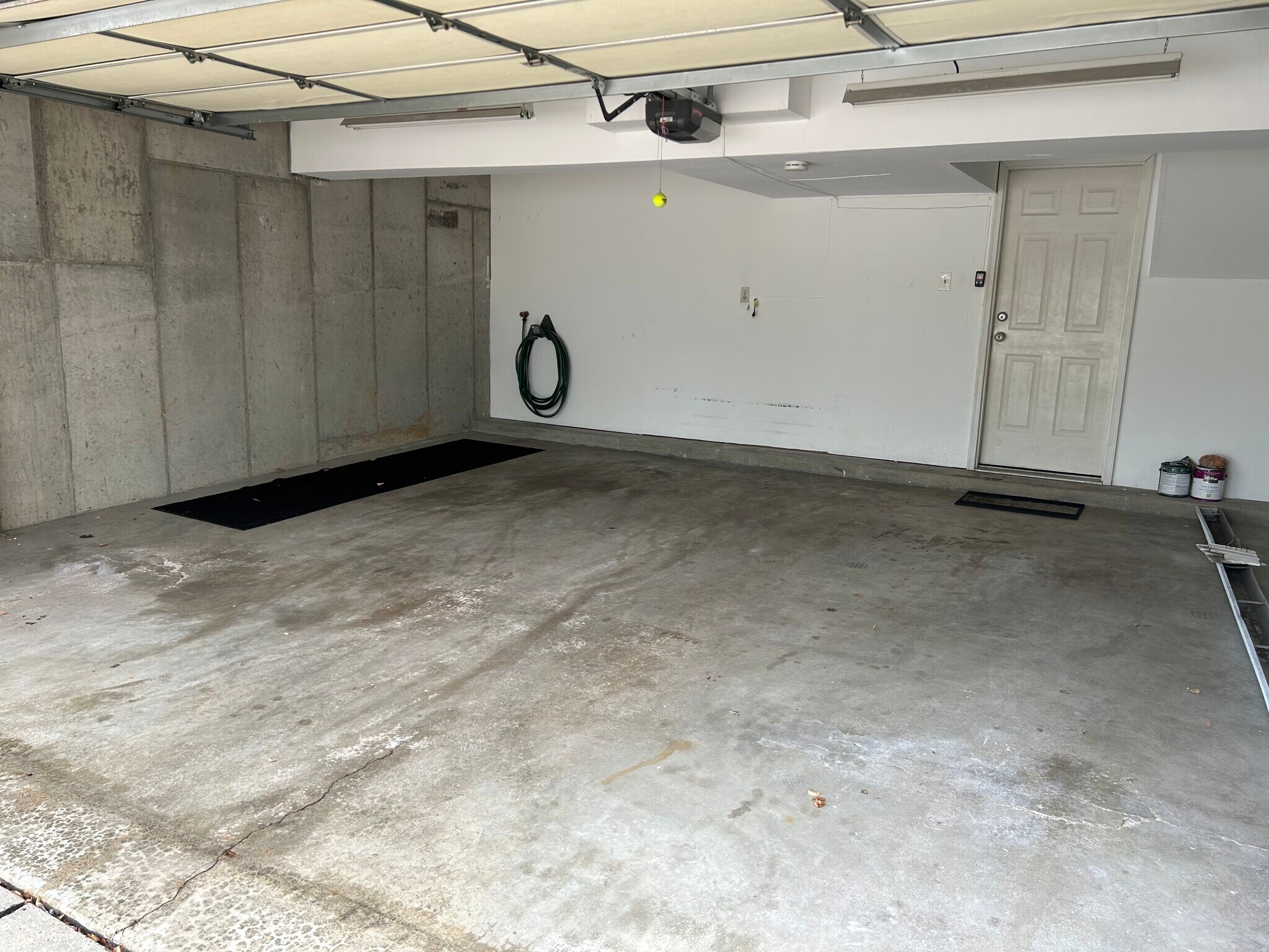 Two car / fits Chevy Tahoe size veh. - 5851 Prince George Ct