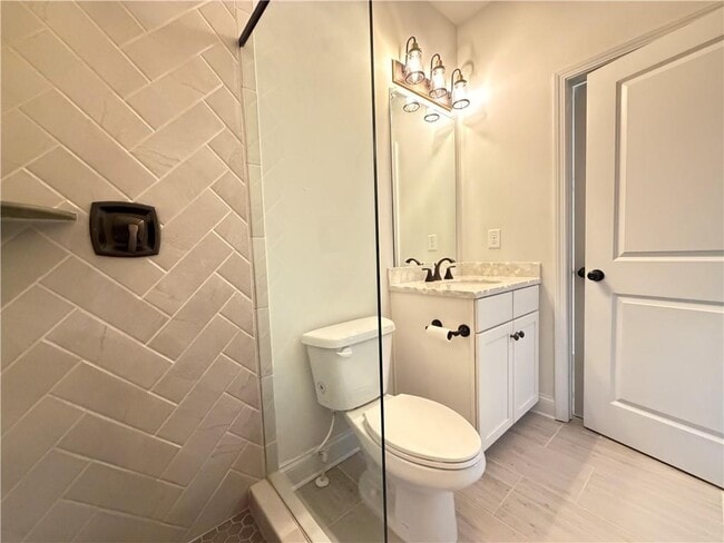 Building Photo - 1545 Dahlia Dr