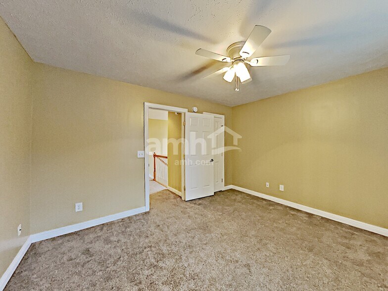 Building Photo - 10010 Langford Ct