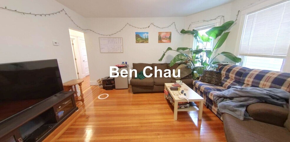 Building Photo - 17 Ashland St