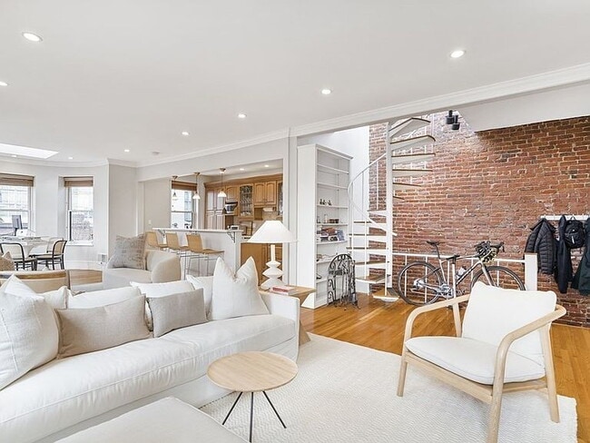 Building Photo - 94 St Botolph St