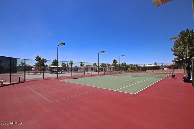 Building Photo - 6973 S Oakmont Dr