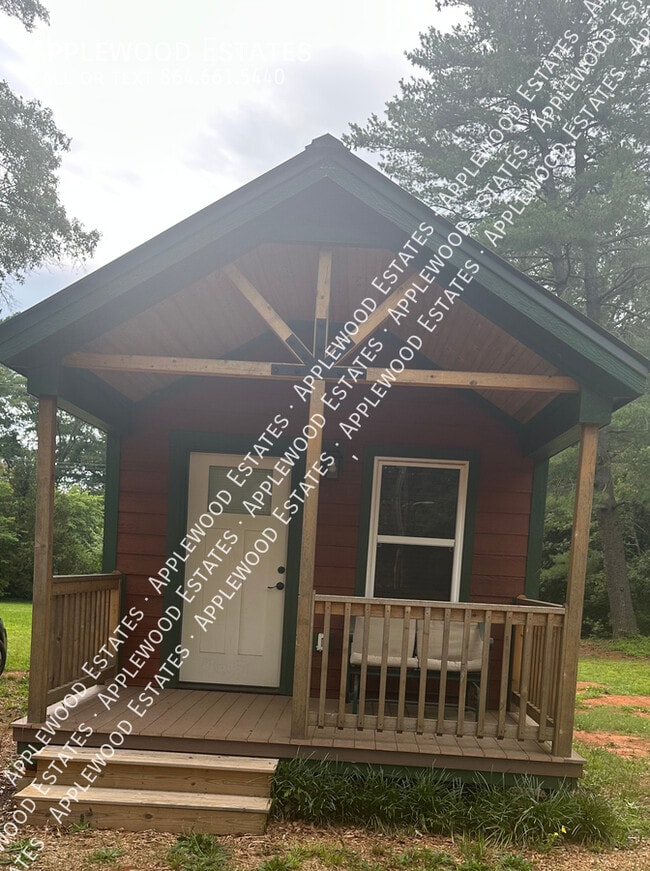 Building Photo - 266 Broadview Dr
