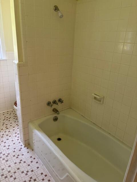 Building Photo - 1760 Peach Orchard Rd