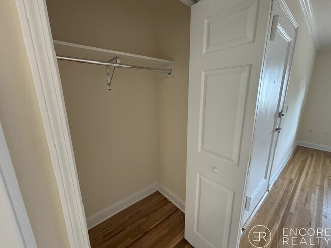 Building Photo - 86 St Paul St