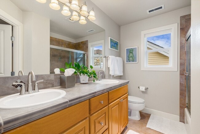 Building Photo - STUNNING Home in coveted Sterling Woods, S...