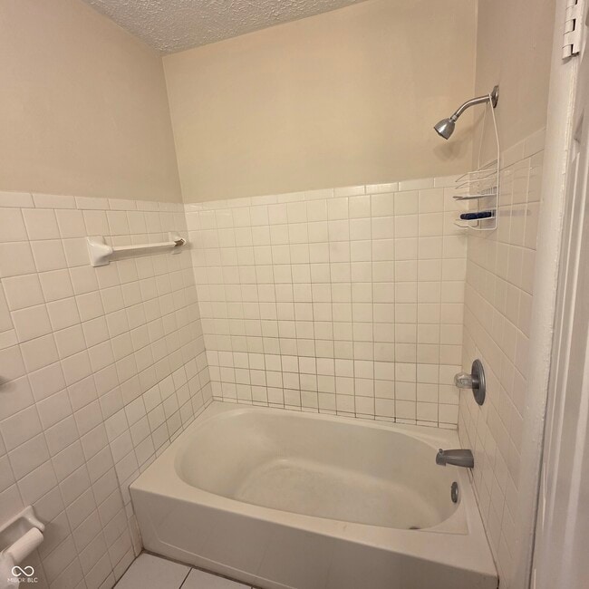 Building Photo - 4134 N Grand Ave