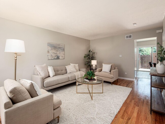 Building Photo - 1766 Willoway Cir S