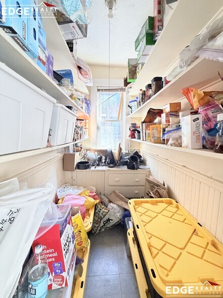 Building Photo - 26 Fordham Rd