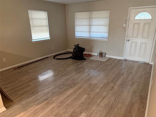 Building Photo - 7626 Rhobell St