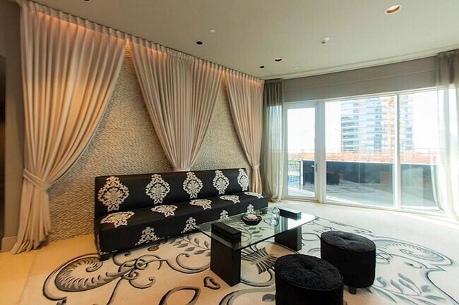 Building Photo - 1600 Post Oak Blvd