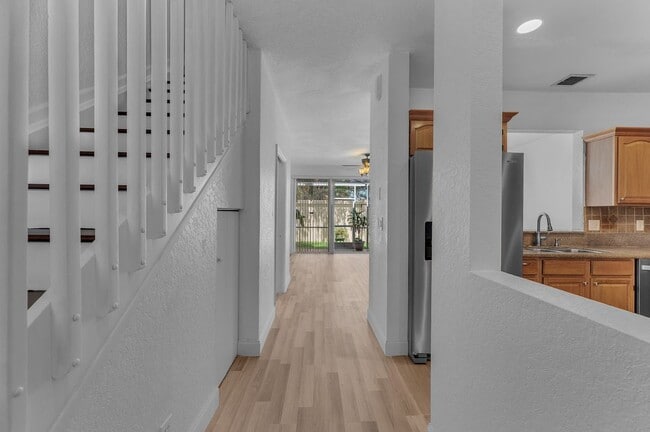 Building Photo - 5509 NW 90th Ave