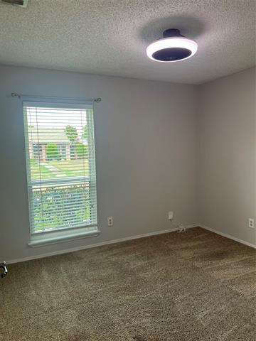 Building Photo - 4605 Freeman Dr
