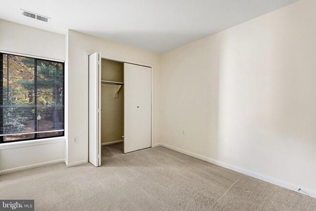 Building Photo - 4923 Casimir St