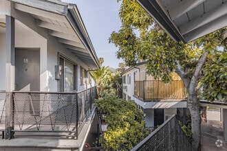 Building Photo - Stanley Gardens Apts - Spacious, Bright and Beatiful One Bedroom! CALL NOW!