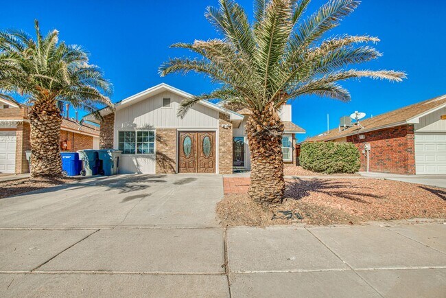 Primary Photo - 3 Bed 2 bathrooms house 79936